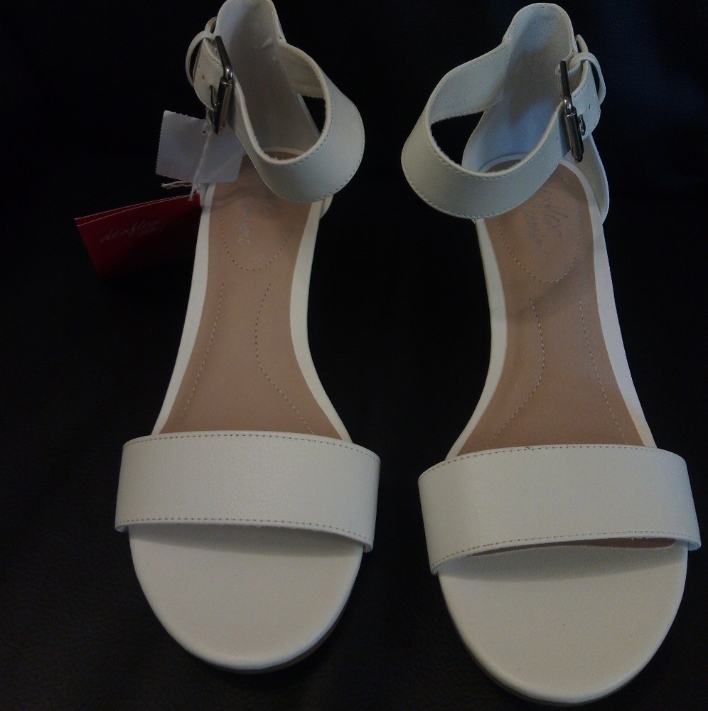 Dexflex 2 1/2" Wedge sandals White -  Memory foam